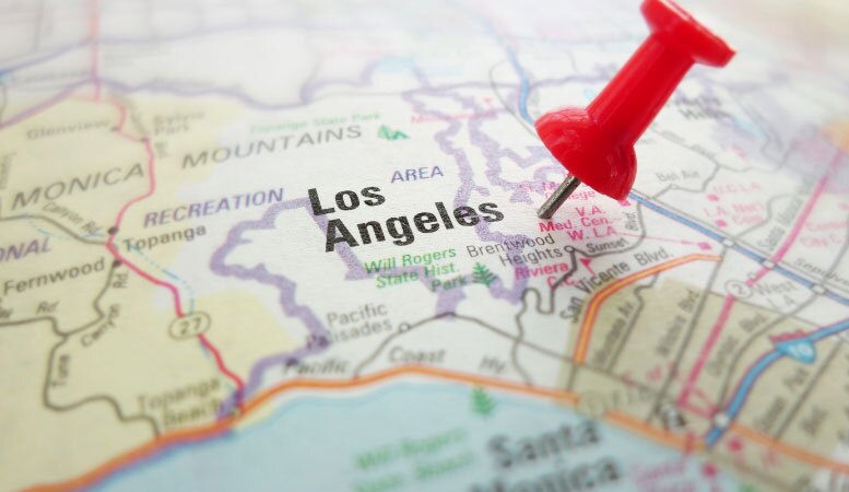 map of usa pinned on los angeles california